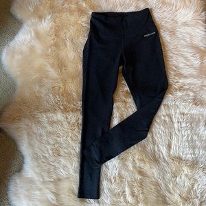 Husky win yoga pant nwot